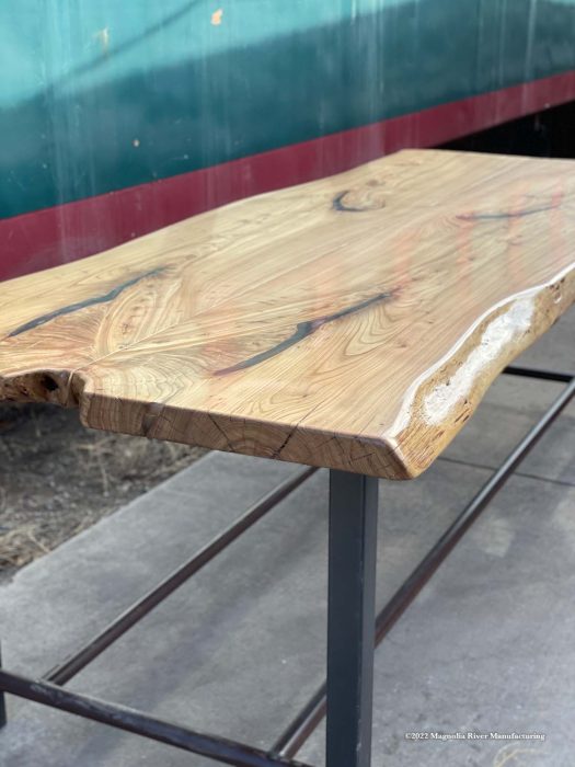 Table top joinery detail